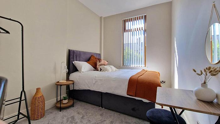 RM 3, 33 Clifton Drive, Belfast, BT14 6LG