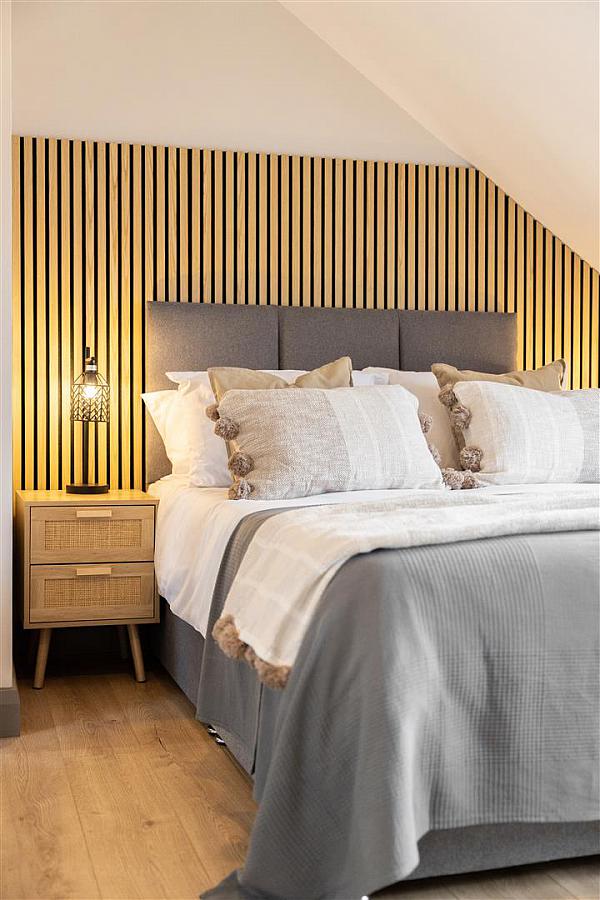 Rm 3, 57 Ballygomartin Road, Belfast, BT13 3LB