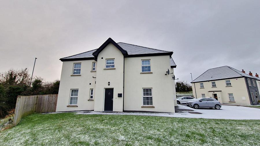 97 Cambric Court, Dromore, BT25 1TH