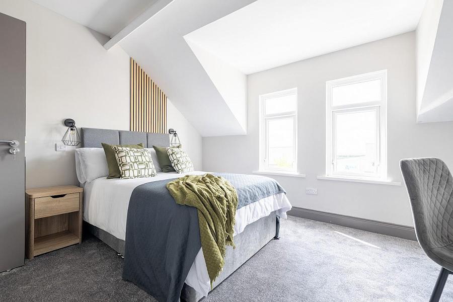 Room 5, 65 Ballygomartin Road, Belfast, BT13 3LB