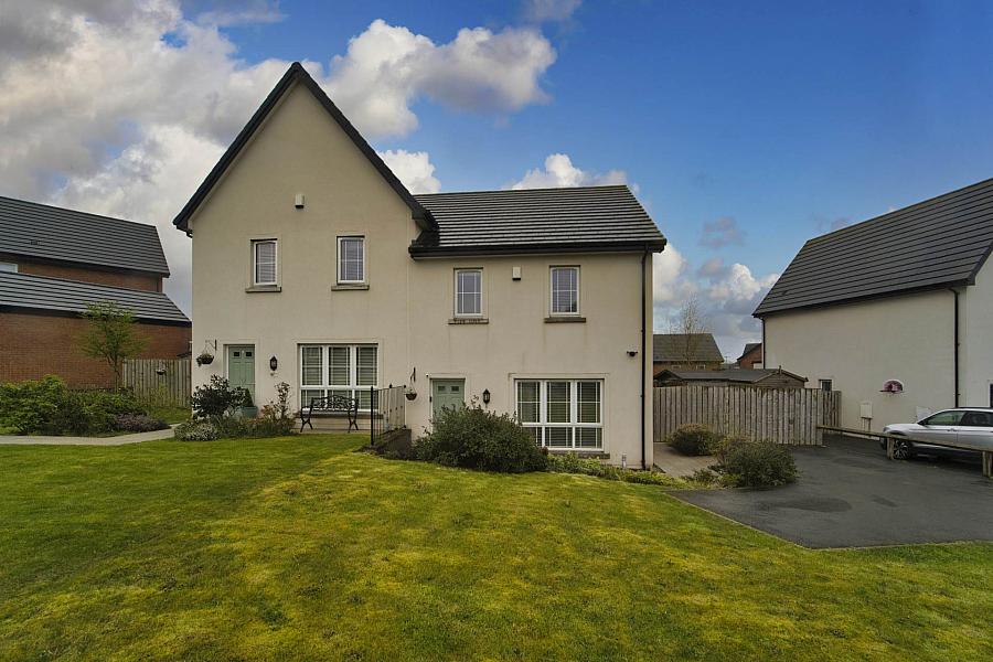 39 Millmount Village Drive, Dundonald, Belfast, BT16 1AP