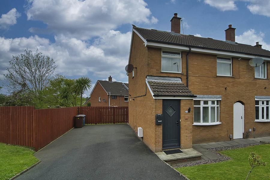 33 Hilden Court, Lisburn, BT27 4YL