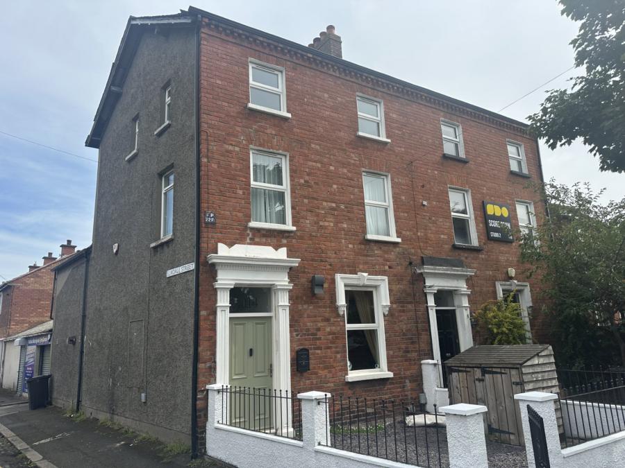 114 Bloomfield Avenue, Belfast, County Antrim, BT5 5AE