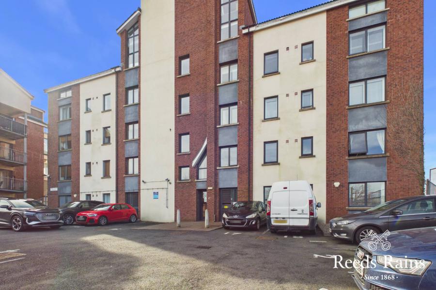 Apartment 1 Mossvale House, 27 Short Strand, Belfast, County Antrim, BT5 4AS