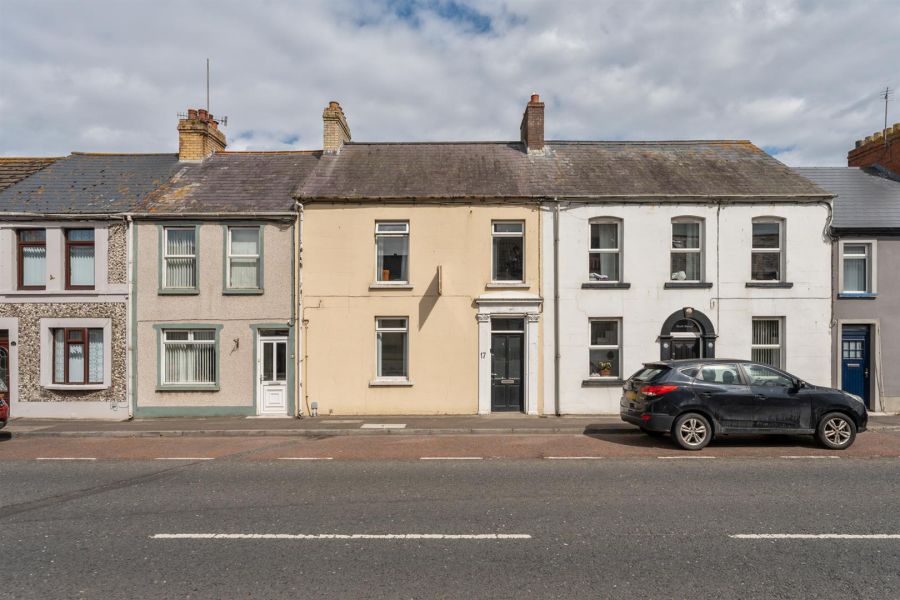 17 Main Street, Ballywalter, BT22 2PG