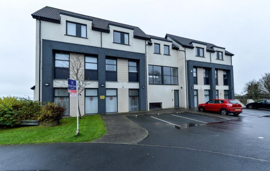 35 Lagmore View Road, Dunmurry, Belfast, BT17 0FR