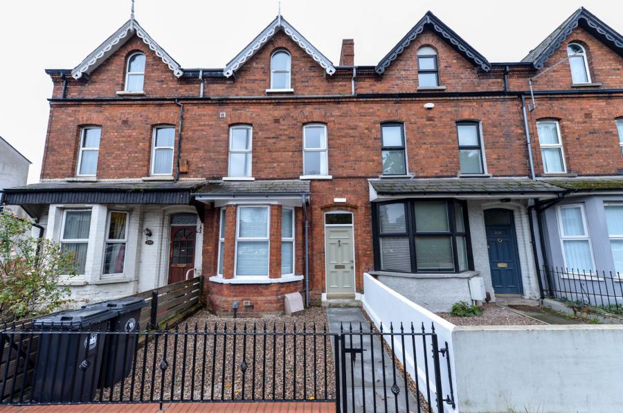 202 Ravenhill Road, Belfast, BT6 8EF