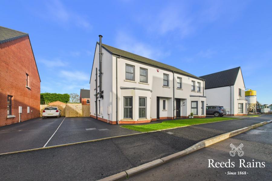 40 Upton Hall, Templepatrick, Ballyclare, BT39 0GB