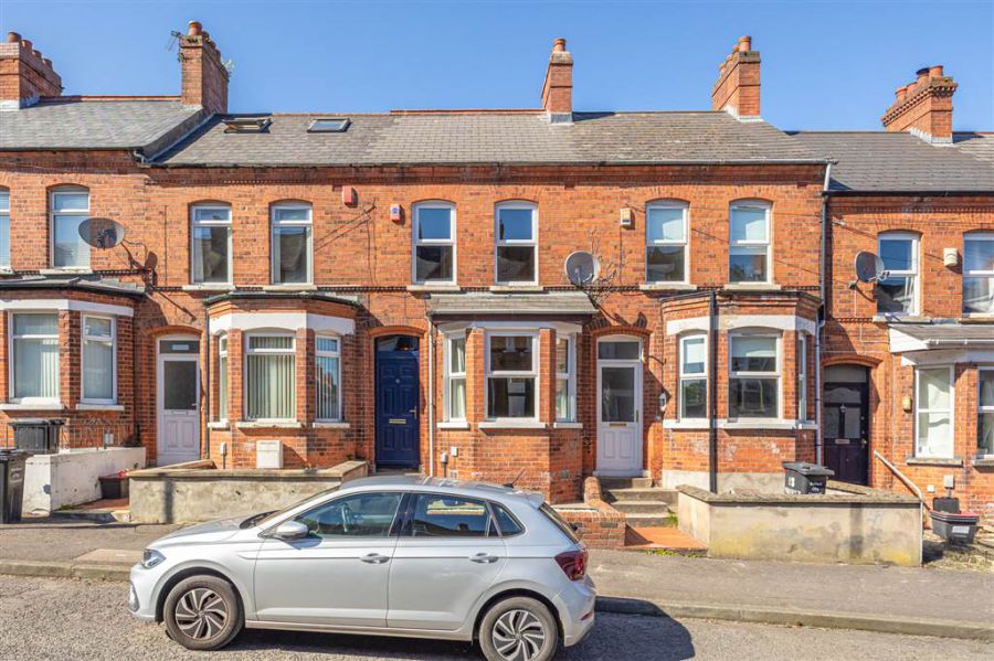 16 Sandhurst Drive, Stranmillis, Belfast, BT9 5AY