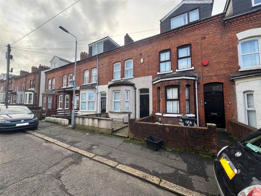 132 Dunluce Avenue, Windsor, Belfast, BT9 7AZ