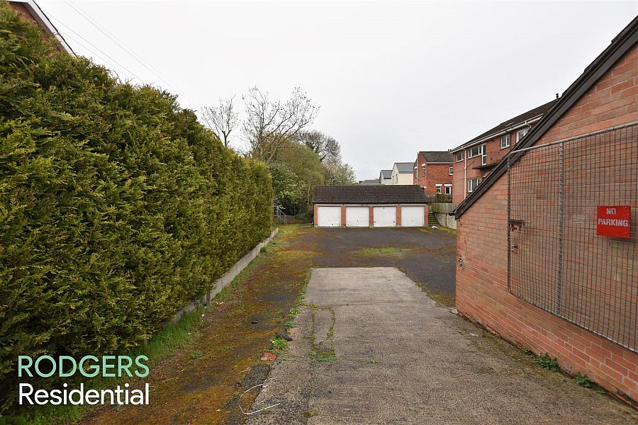 Garage 2 Houston Park, Belfast, BT5 6BB