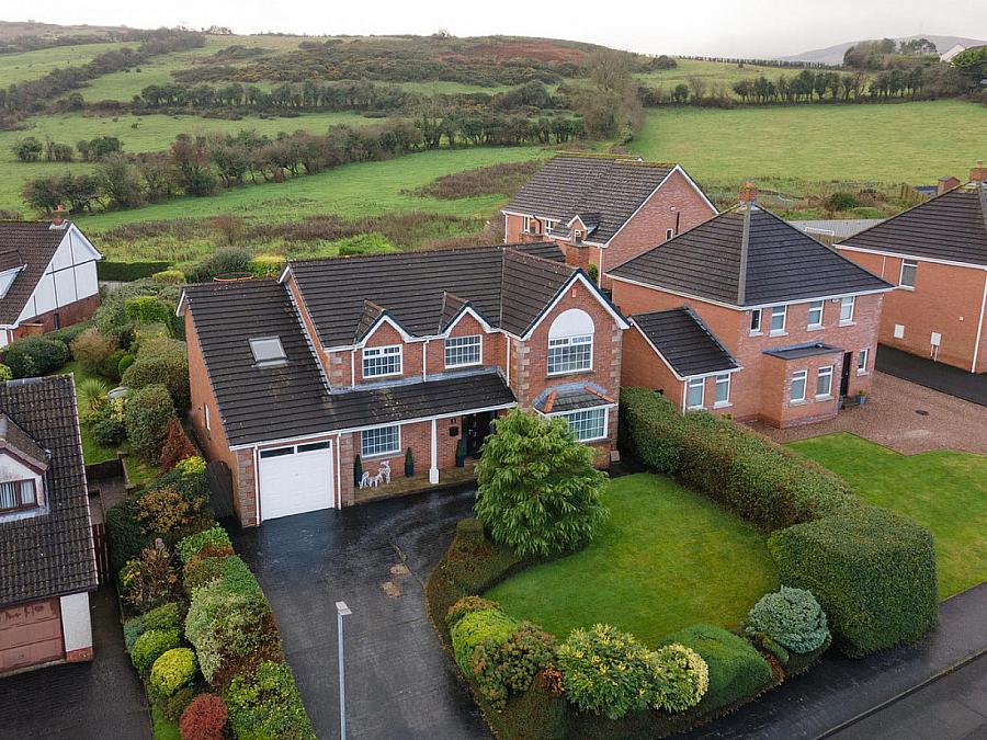 5 The Brackens, Carnmoney, Newtownabbey, BT36 6SH