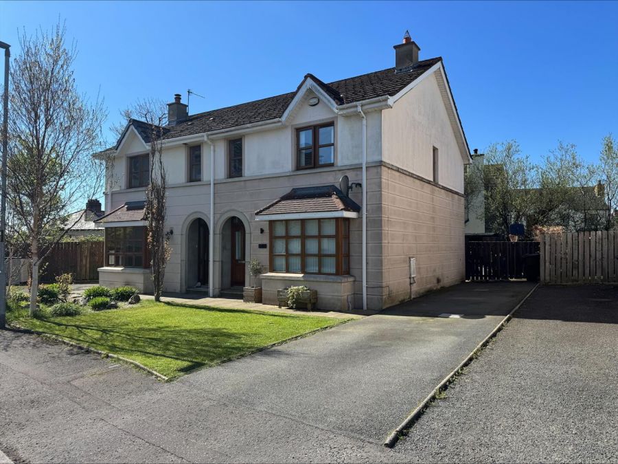 60 Bates Park, Greenisland, Carrickfergus, BT38 8LG