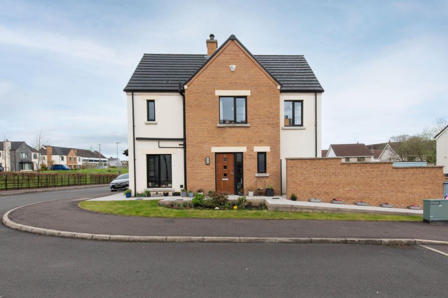 6 Chantry Gardens, Greenisland, Carrickfergus, BT38 8GE