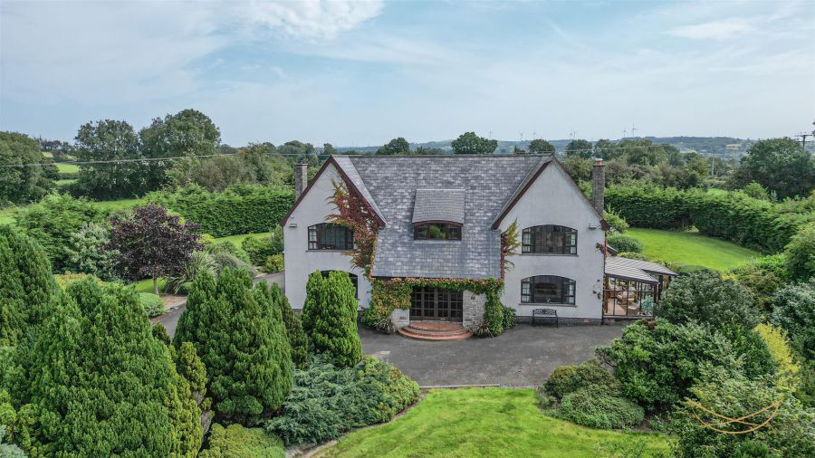 Fort Lodge, 30 Lisnalinchy Road, Ballyclare, BT39 9PA