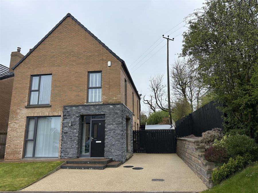 9 Rockland View, Ballyclare, BT39 9LZ