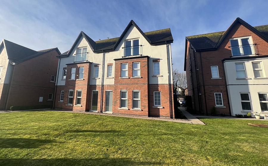 Apt      Loughan Hall, Dundonald, Belfast, BT16 2FN