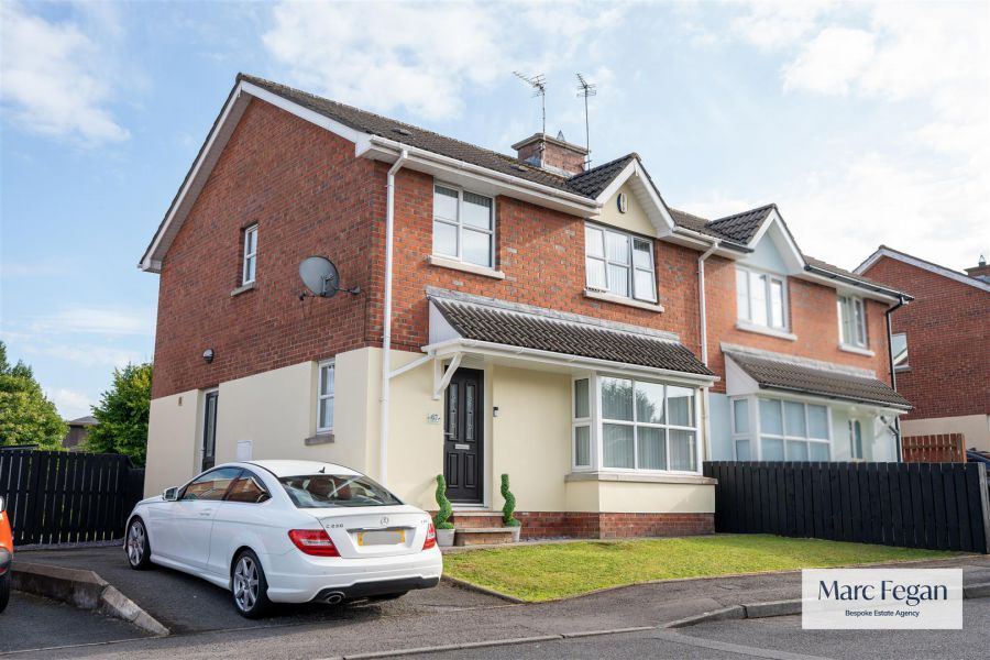 67 Avondale Manor, Craigavon, BT64 1AE