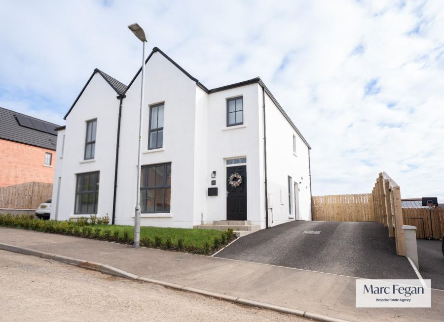 4 Carrickvale Park, Carrickvale, Lurgan, BT66 8FT