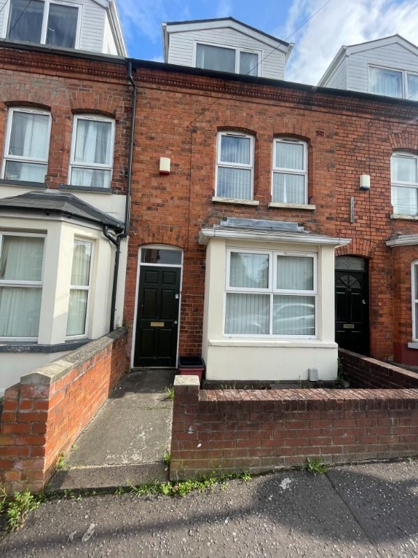105 Dunluce Avenue, Belfast, BT97AX