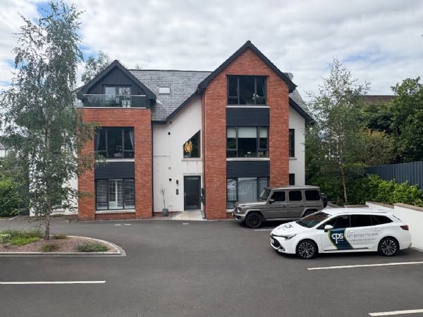 Apt 3, 45 Newforge Lane, Belfast, BT9 5NW