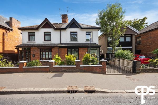520 Falls Road, Belfast, BT12 6EP