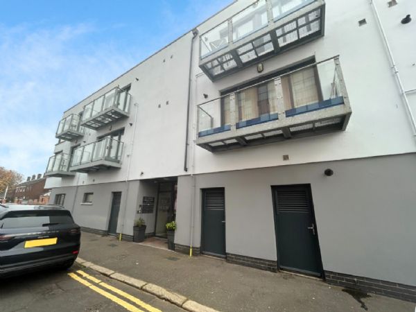 Apt 6, Ivy House, 1 Walnut Street, Belfast, BT7 1FB