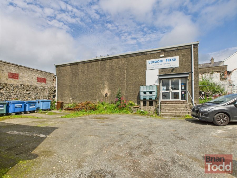 20A Upper Main Street, Larne, BT40 1SX