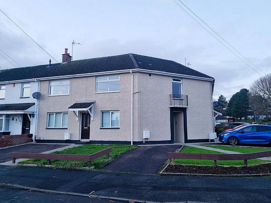 39D Larch Grove, Dunmurry, Belfast, BT17 9QG
