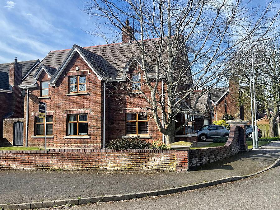 2 Henley Hall, Hillsborough, BT26 6RZ