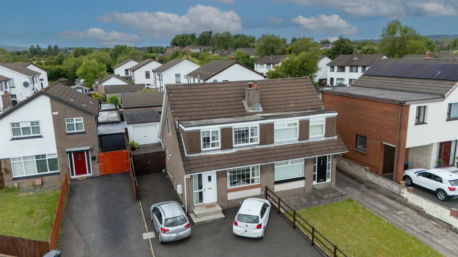 49 Clare Heights, Ballyclare, BT39 9HA