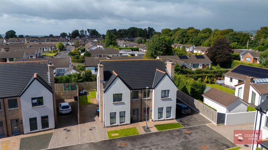 6 Aiken Square, Ballyclare, BT39 9HT