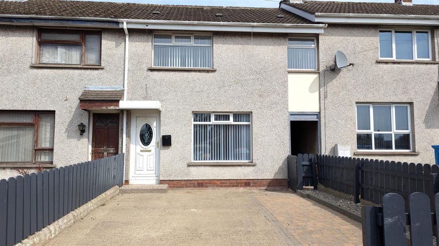 32 Hollowburn Road, Antrim, BT41 1NQ