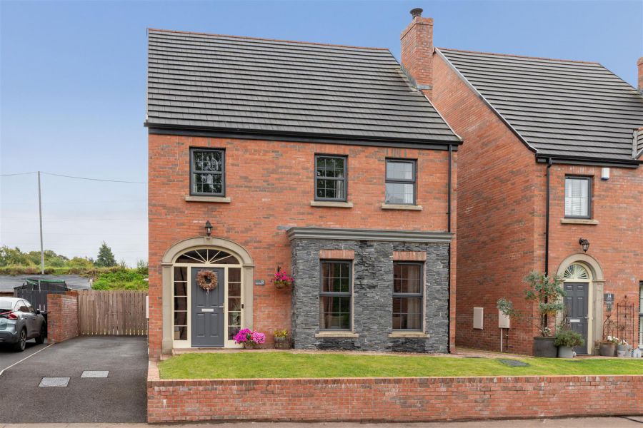 12 Kirbys Meadow, Antrim, BT41 1FP