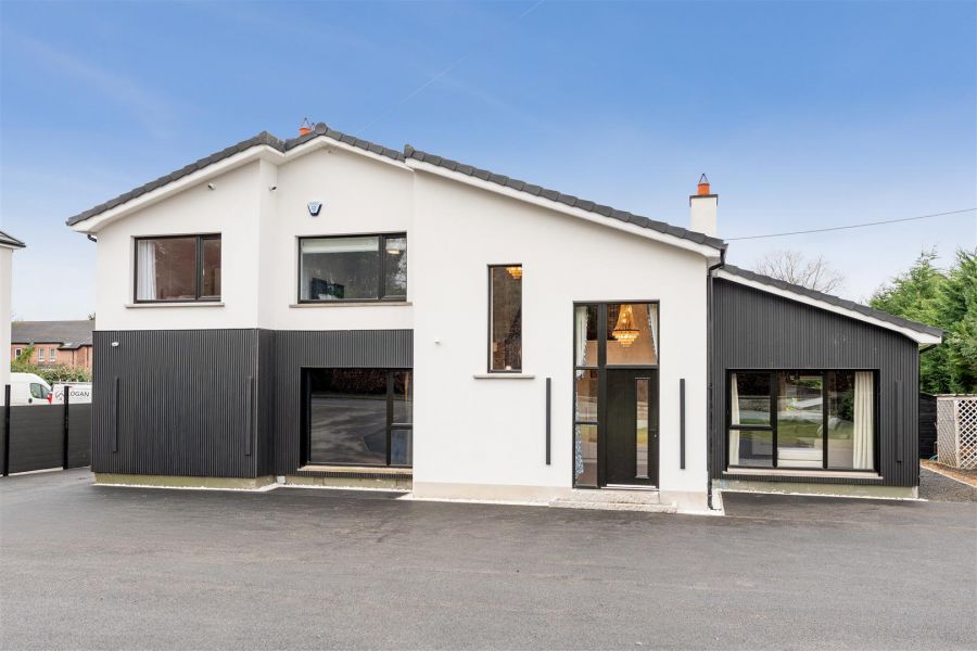25 Belfast Road, Antrim, BT41 1NY