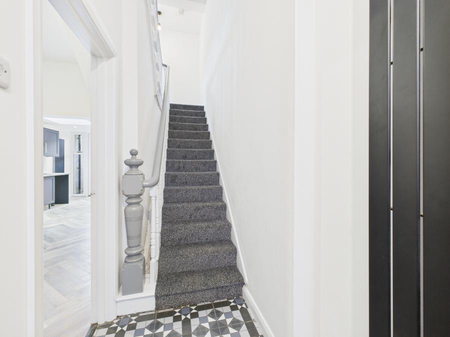 Room 1 419 Woodstock Road, Belfast, BT6 8PW