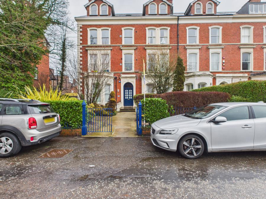 2, Lacademie  14 College Green, Belfast, BT9 6BQ