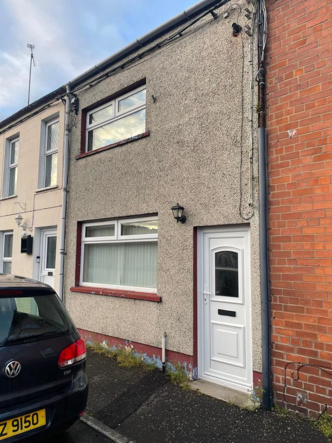 33 Antrim Road, BT24 8AN
