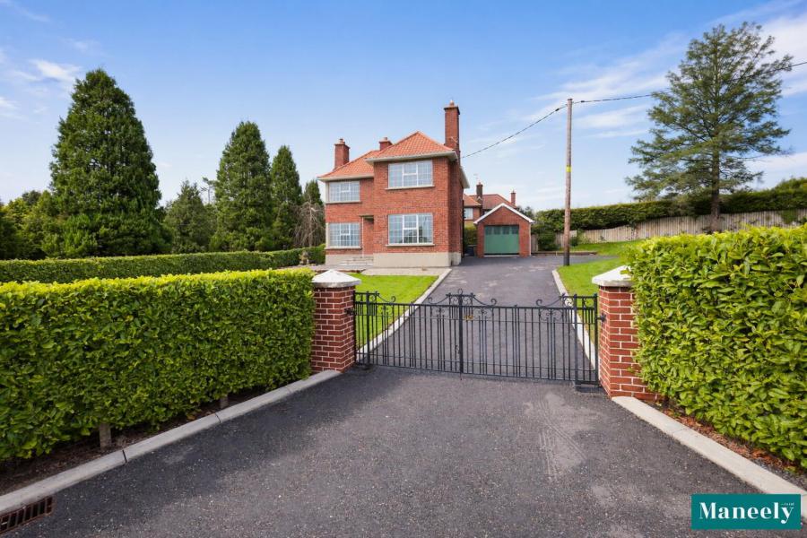 Weavers Lodge, 18 Loughview Road, Coalisland, BT71 4LG