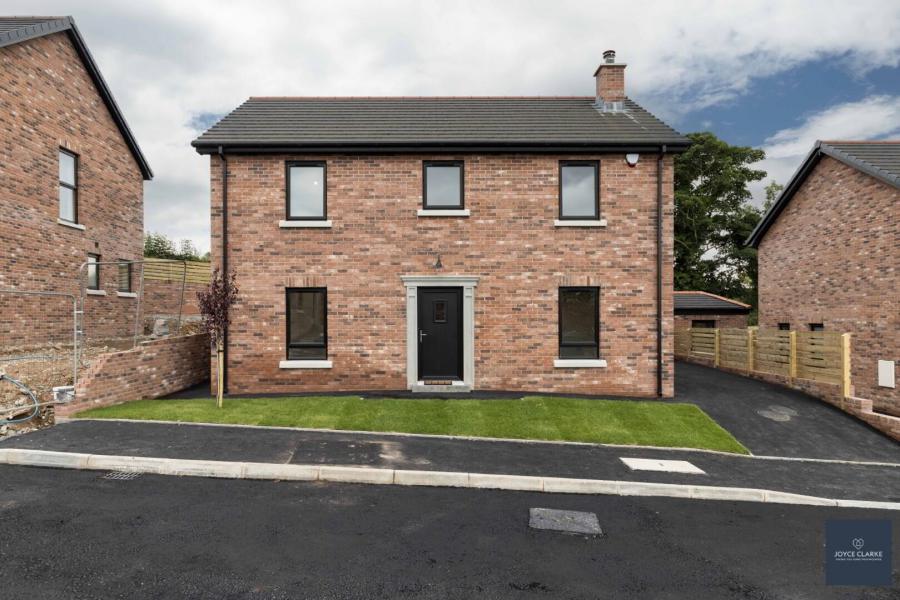 1, Clover Heights (Includes Garden Room ), Blackskull, BT25 1GR