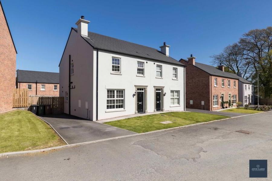 143 Dicksons Wood, Craigavon, BT65 5FA