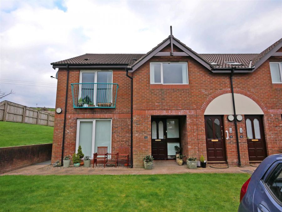 28 Queensfort Court, Saintfield Road, South Belfast, Carryduff, BT8 8NF
