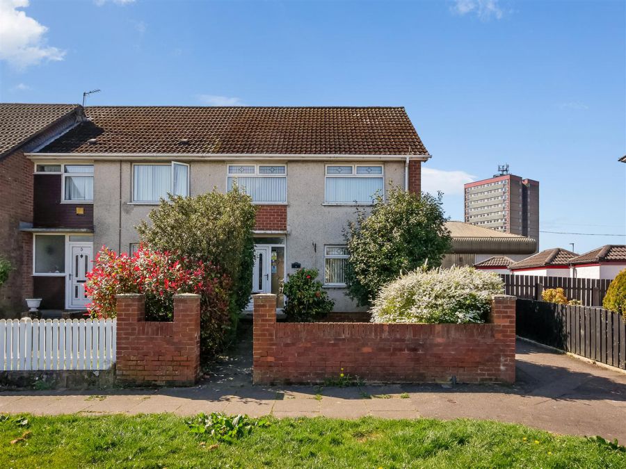 4 Drumart Green, Belvoir Park, Belvoir, Belfast, BT8 7EZ