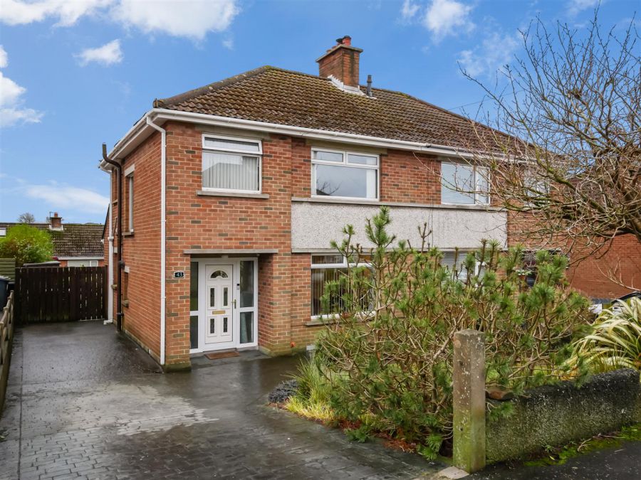 43 Cotswold Avenue, Off Newton Park, Belfast, BT8 6NA