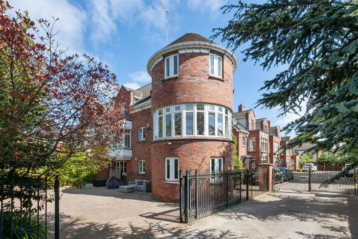 2 Osborne Place, Malone, Belfast, BT9 6YP