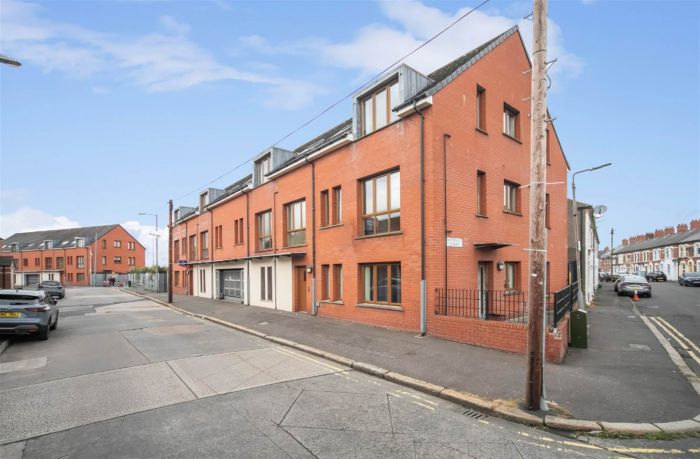 Apartment 3, 16 Cherryville Street, Cregagh, Belfast, BT6 8BJ