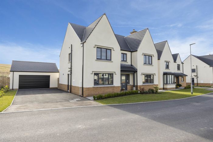 39 Ashgrove Walk, Killinchy Road, Comber, BT23 5LU