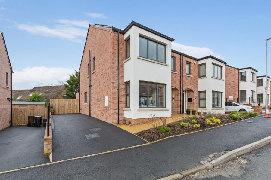 63 Brooke Hall Avenue, Belfast, County Down, BT8 6WE