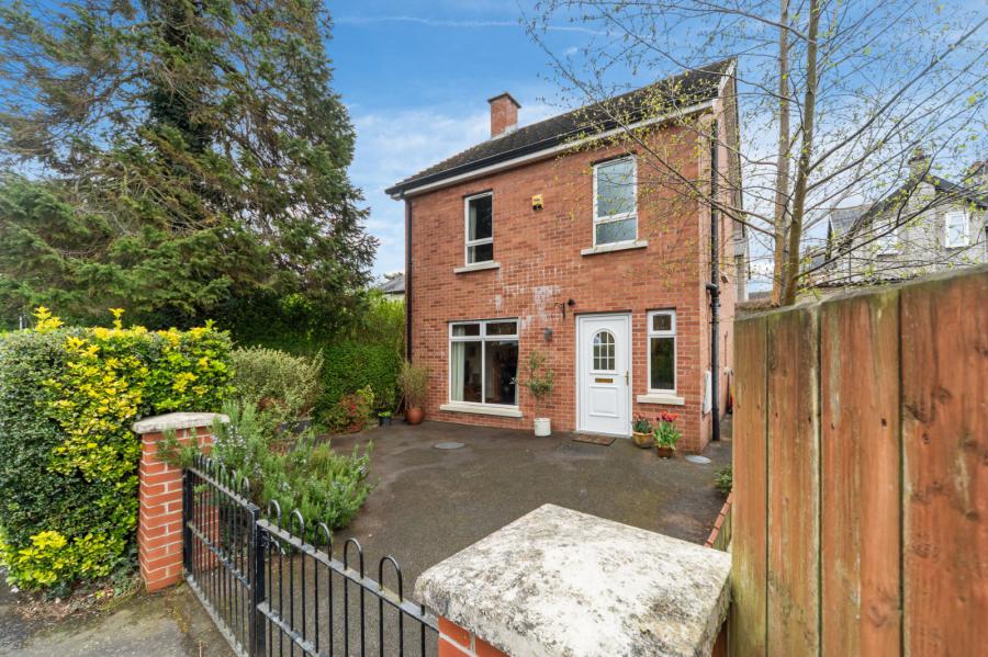 25B Knockbreda Park, Belfast, County Antrim, BT6 0HB