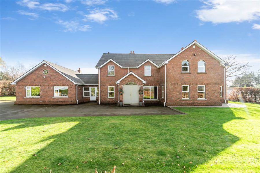 23 Ballynahatty Road, Edenderry, Belfast, BT8 8LE